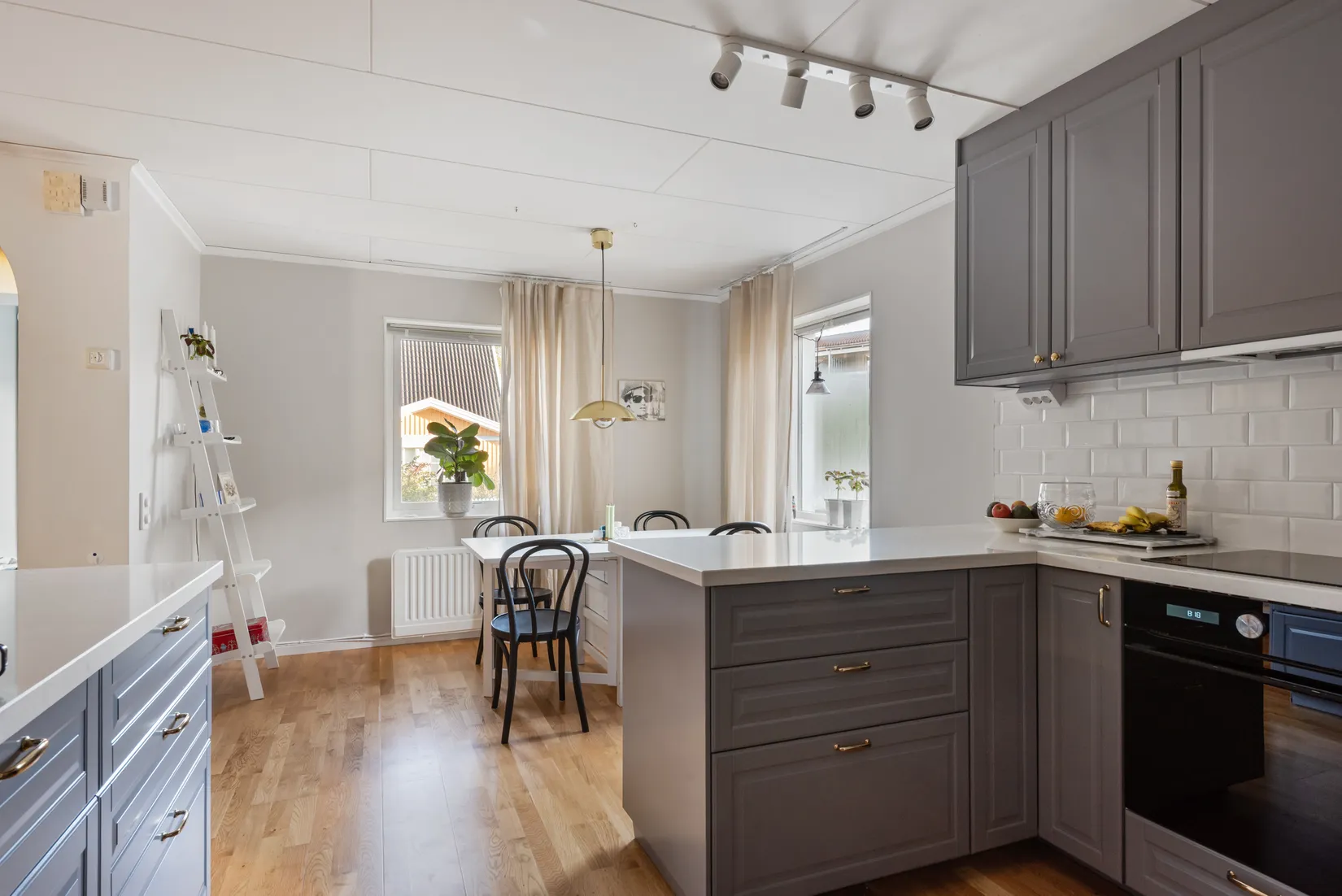 Villa, Skylvägen 35, Visinge, Täby