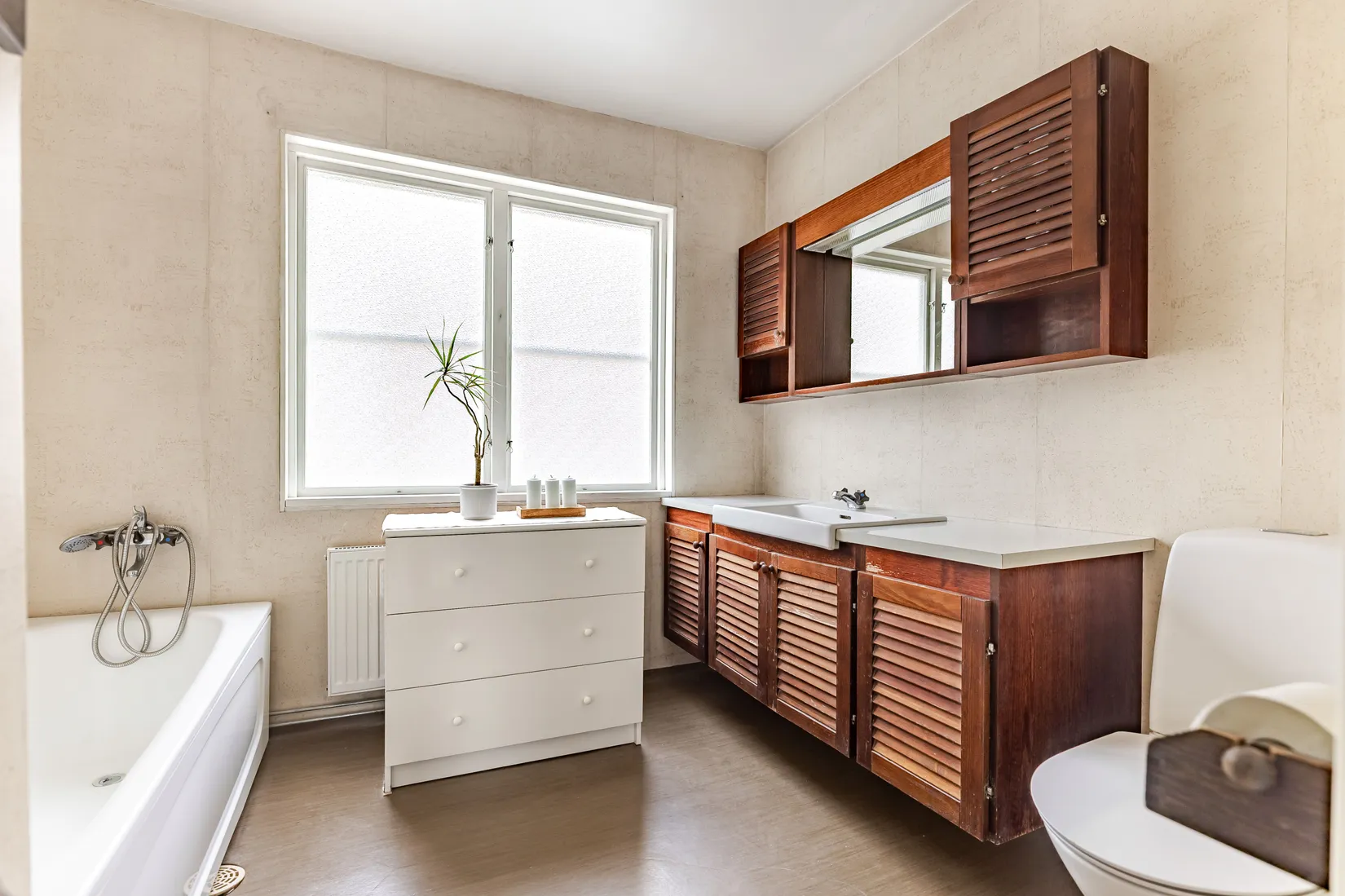 Radhus, Kontrollvägen 9D, Hälsinggården, Falun