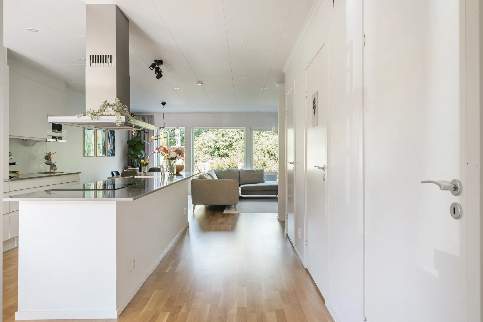 Radhus, Arningetorpsvägen 57, Hägerneholm, Täby