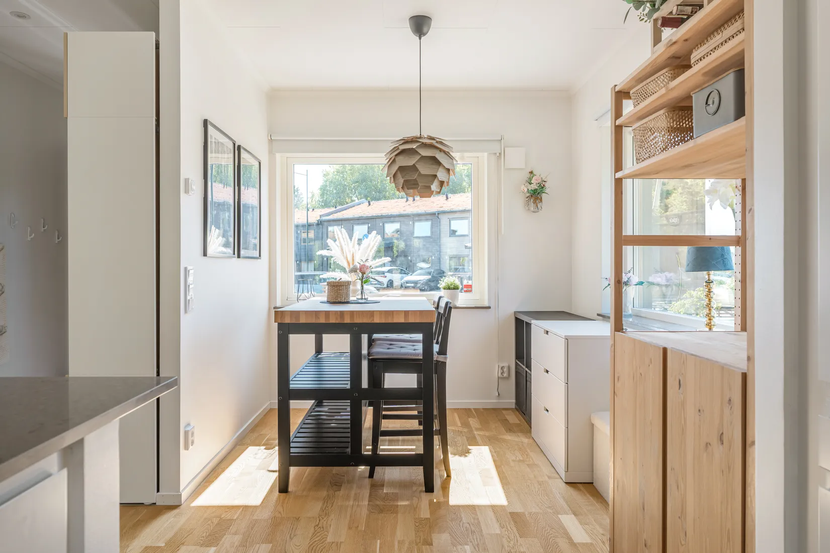Radhus, Arningetorpsvägen 57, Hägerneholm, Täby