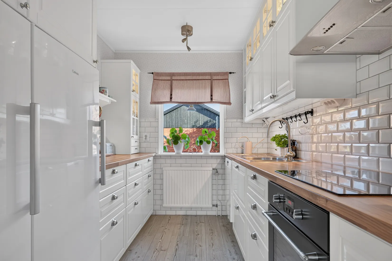 Villa, Ugglegatan 1, Närlunda, Askersund