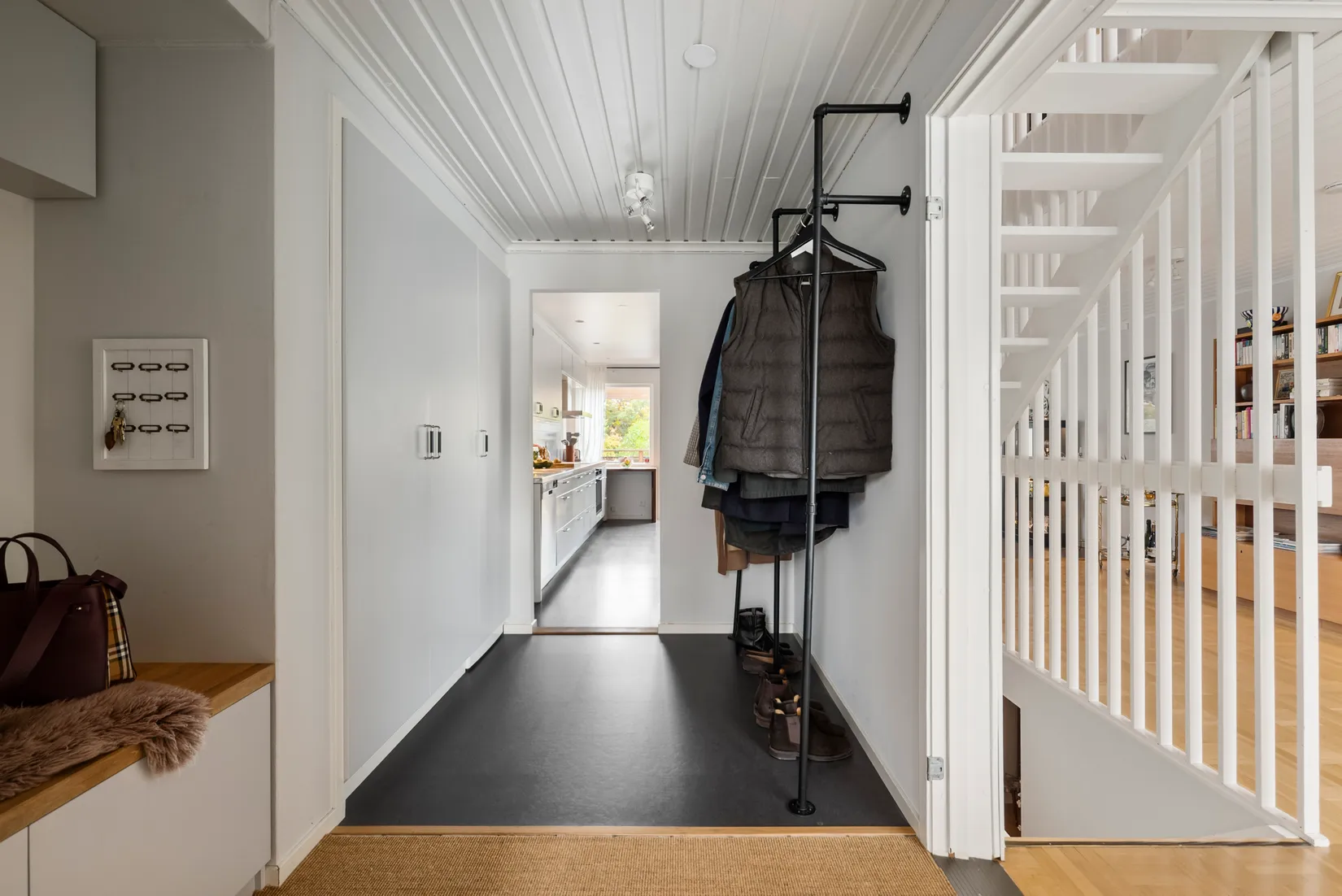 Radhus, Ängsullsvägen 48, Kälvesta, Stockholm