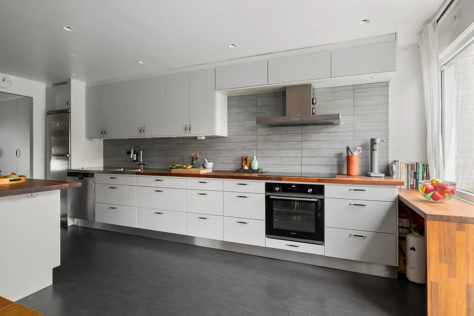 Radhus, Ängsullsvägen 48, Kälvesta, Stockholm