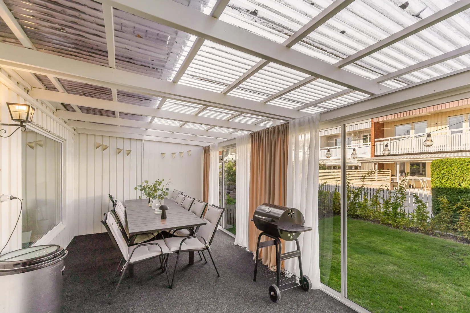 Radhus, Vallbyvägen 52A, Strängnäs
