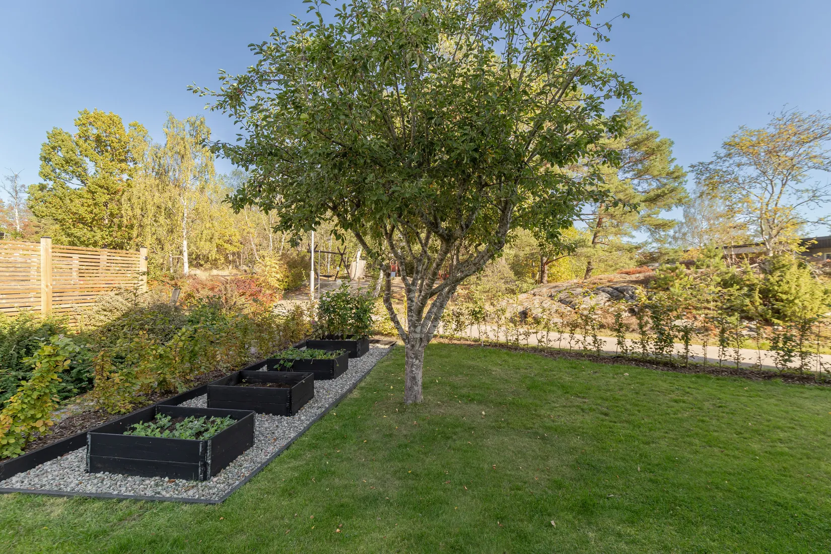Radhus, Vallbyvägen 52A, Strängnäs
