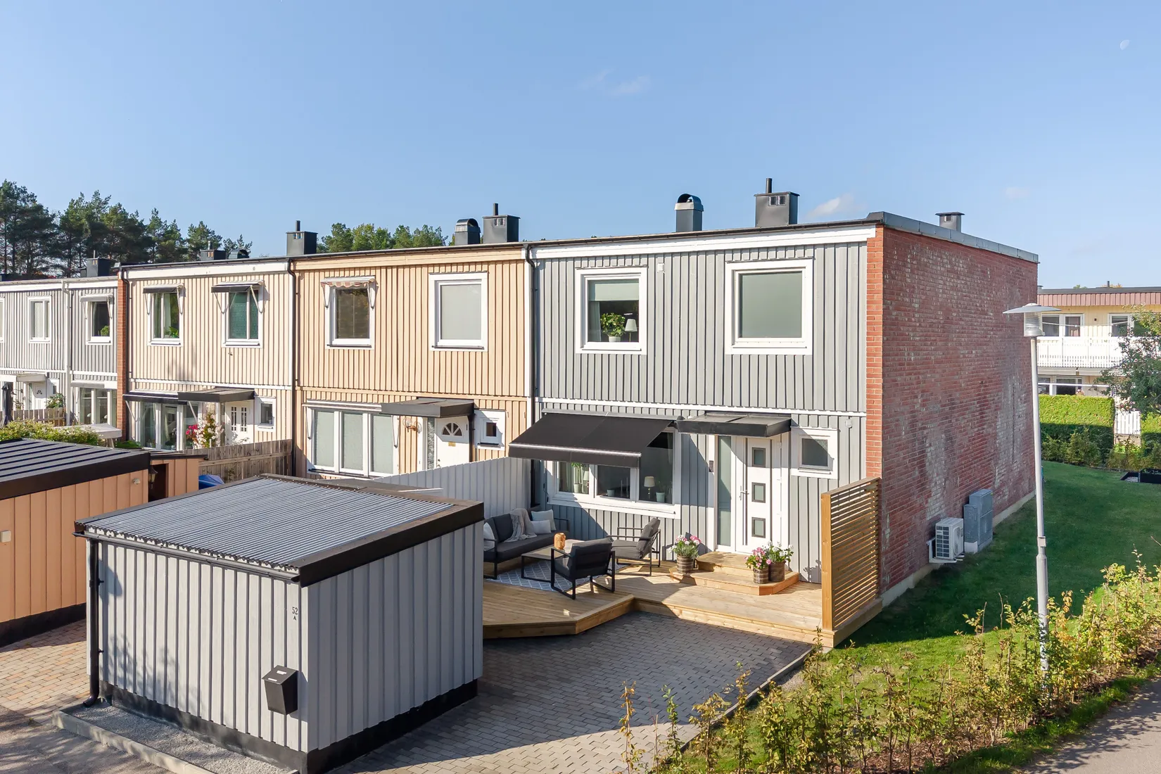 Radhus, Vallbyvägen 52A, Strängnäs