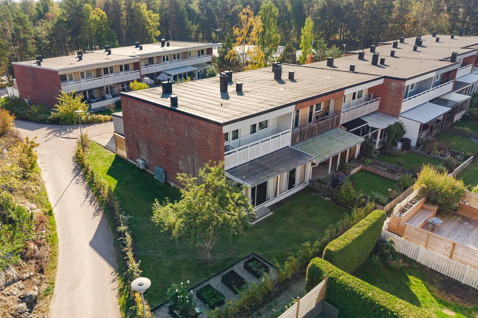 Radhus, Vallbyvägen 52A, Strängnäs