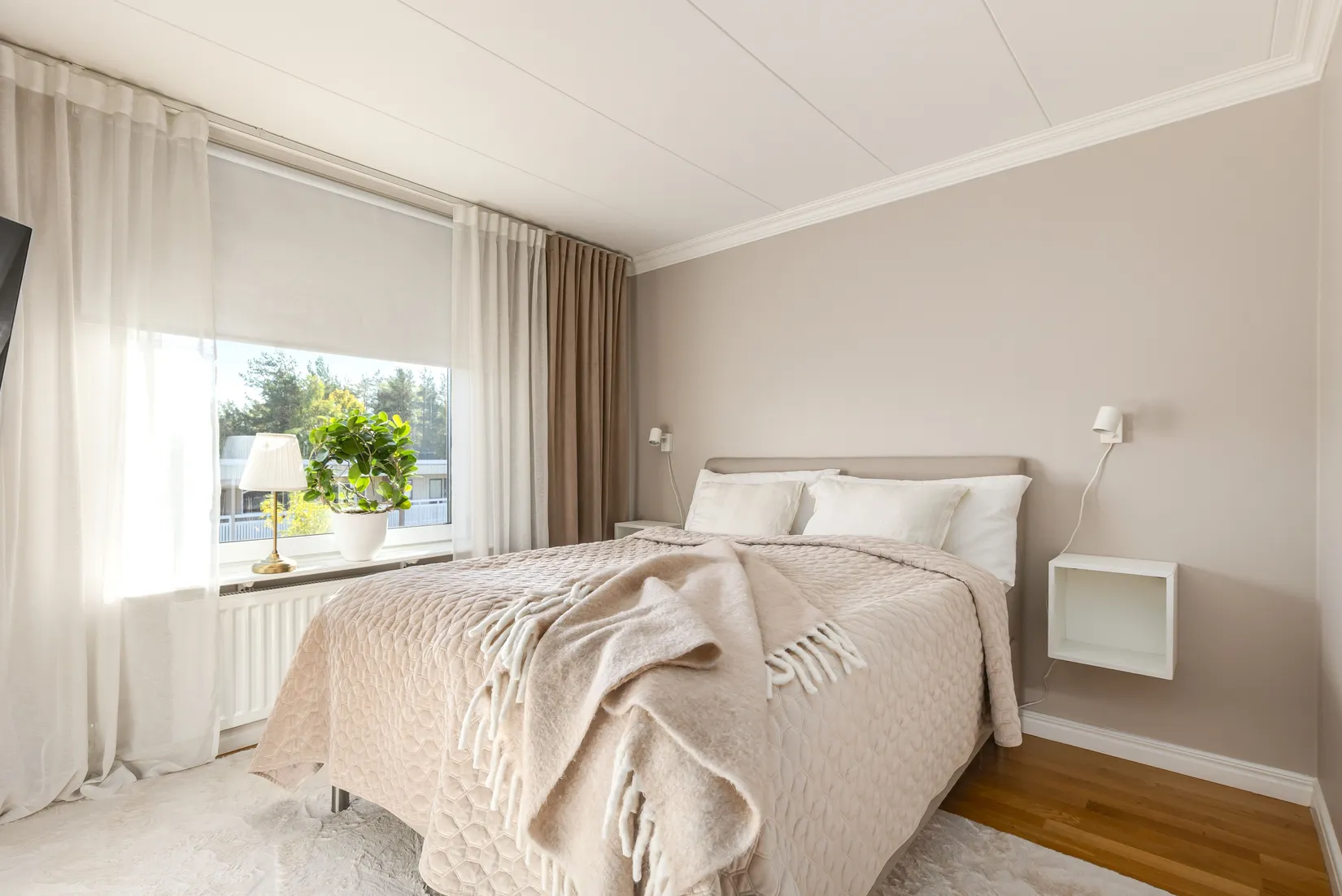 Radhus, Vallbyvägen 52A, Strängnäs