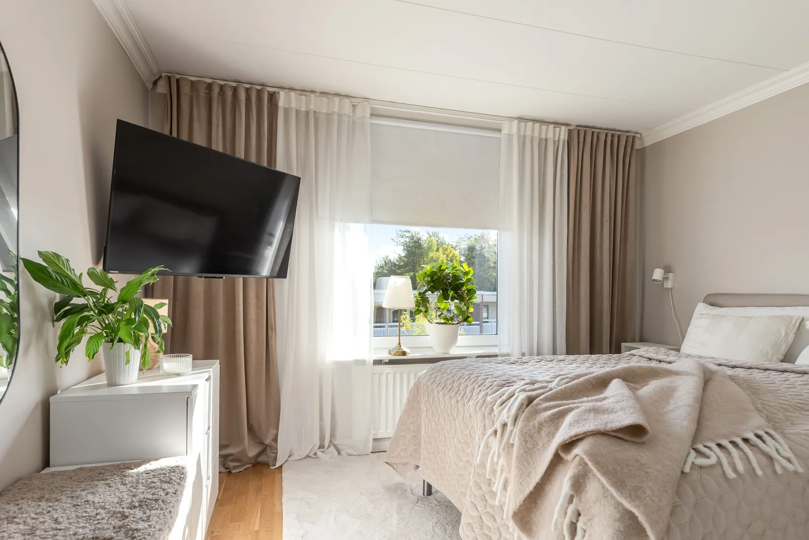 Radhus, Vallbyvägen 52A, Strängnäs