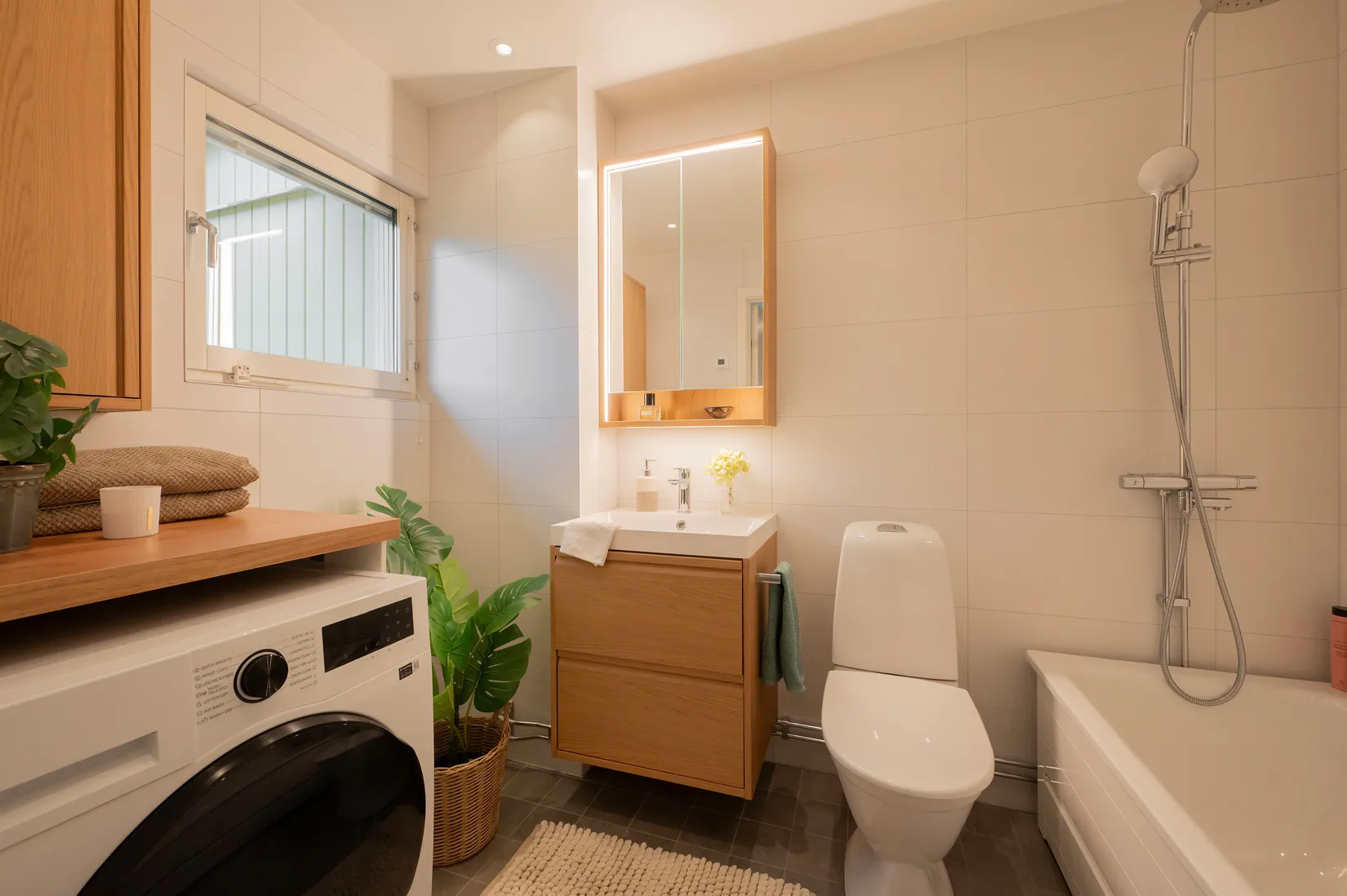Radhus, Slåttervägen 4E, Segeltorp, Huddinge
