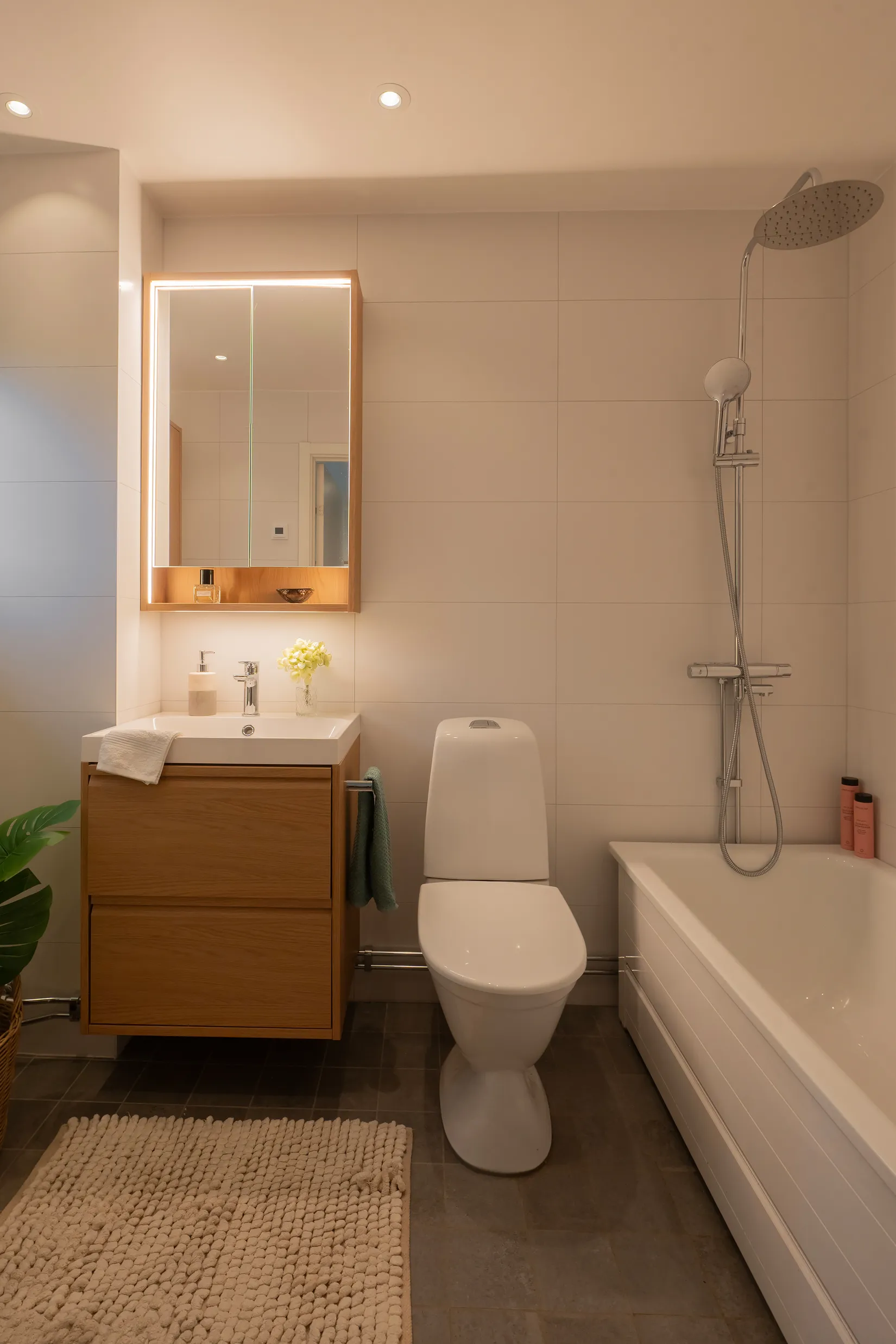 Radhus, Slåttervägen 4E, Segeltorp, Huddinge