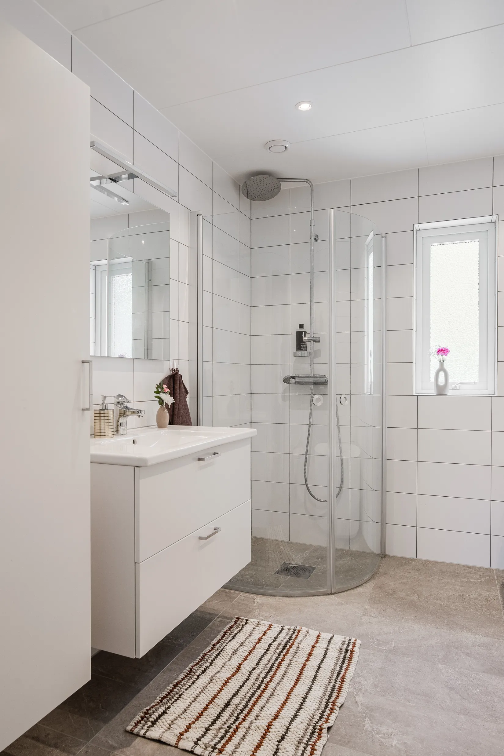 Villa, Klockarbolsvägen 13, Örslösa, Lidköping