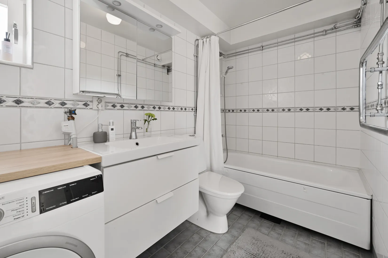 Bostadsrätt, Industrivägen 26, Centralt, Upplands Väsby