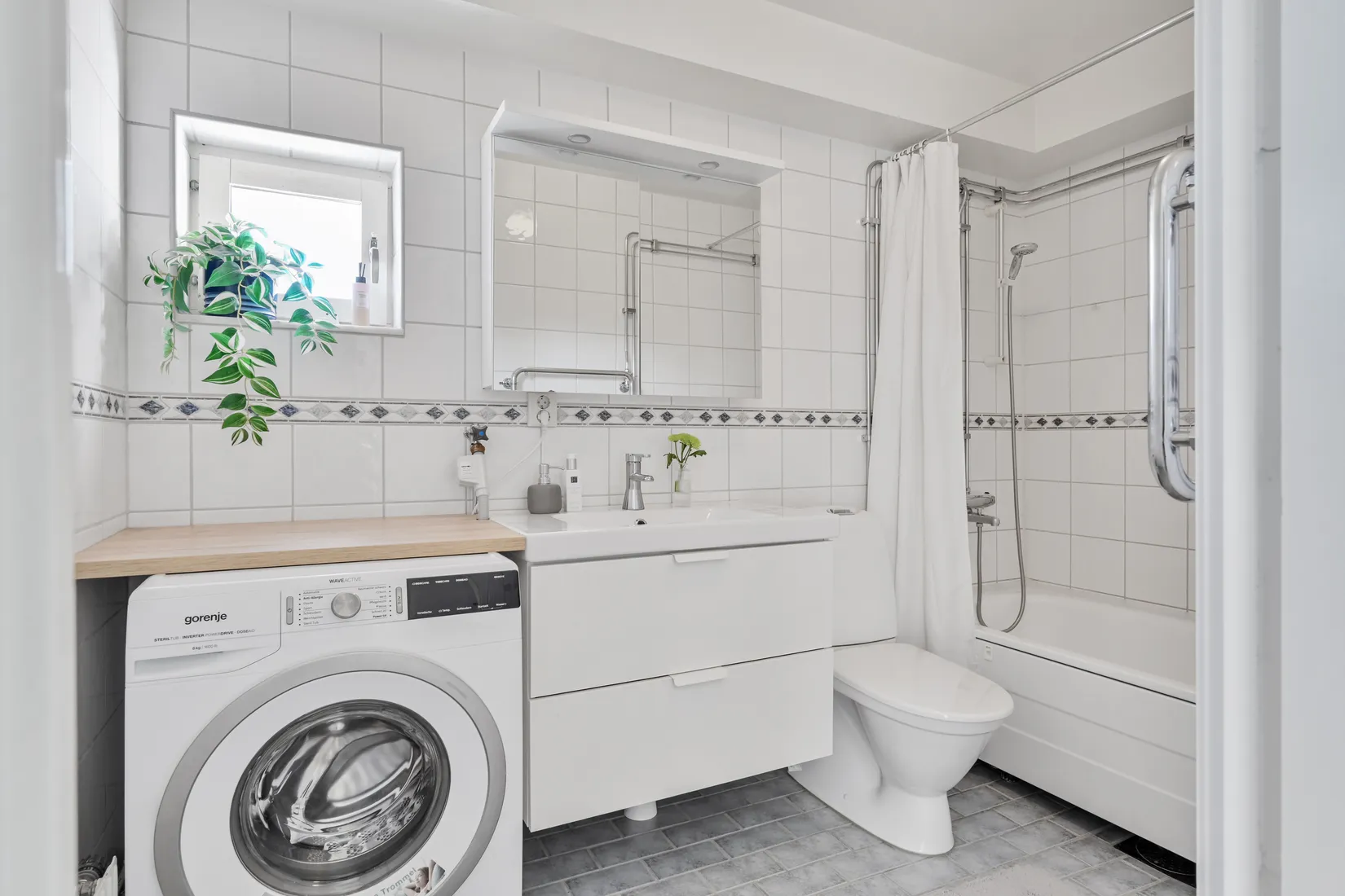 Bostadsrätt, Industrivägen 26, Centralt, Upplands Väsby