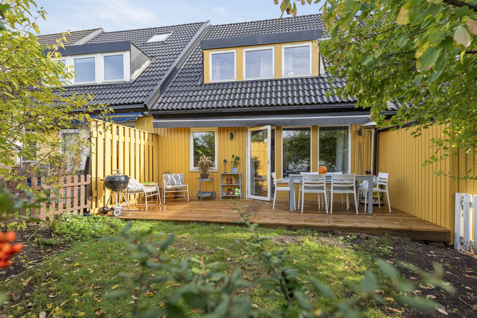 Radhus, Ellagårdsvägen 174, Ella Gård, Täby