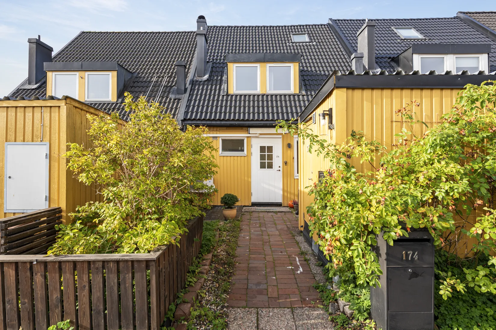 Radhus, Ellagårdsvägen 174, Ella Gård, Täby