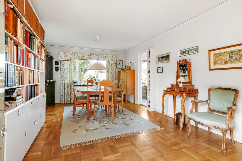 Villa, Morkullevägen 33, Barkarby, Järfälla