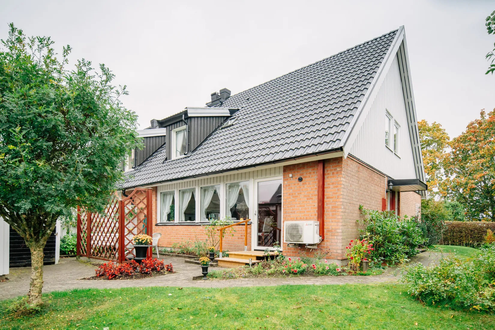 Radhus, Glimmervägen 55, Mariestad