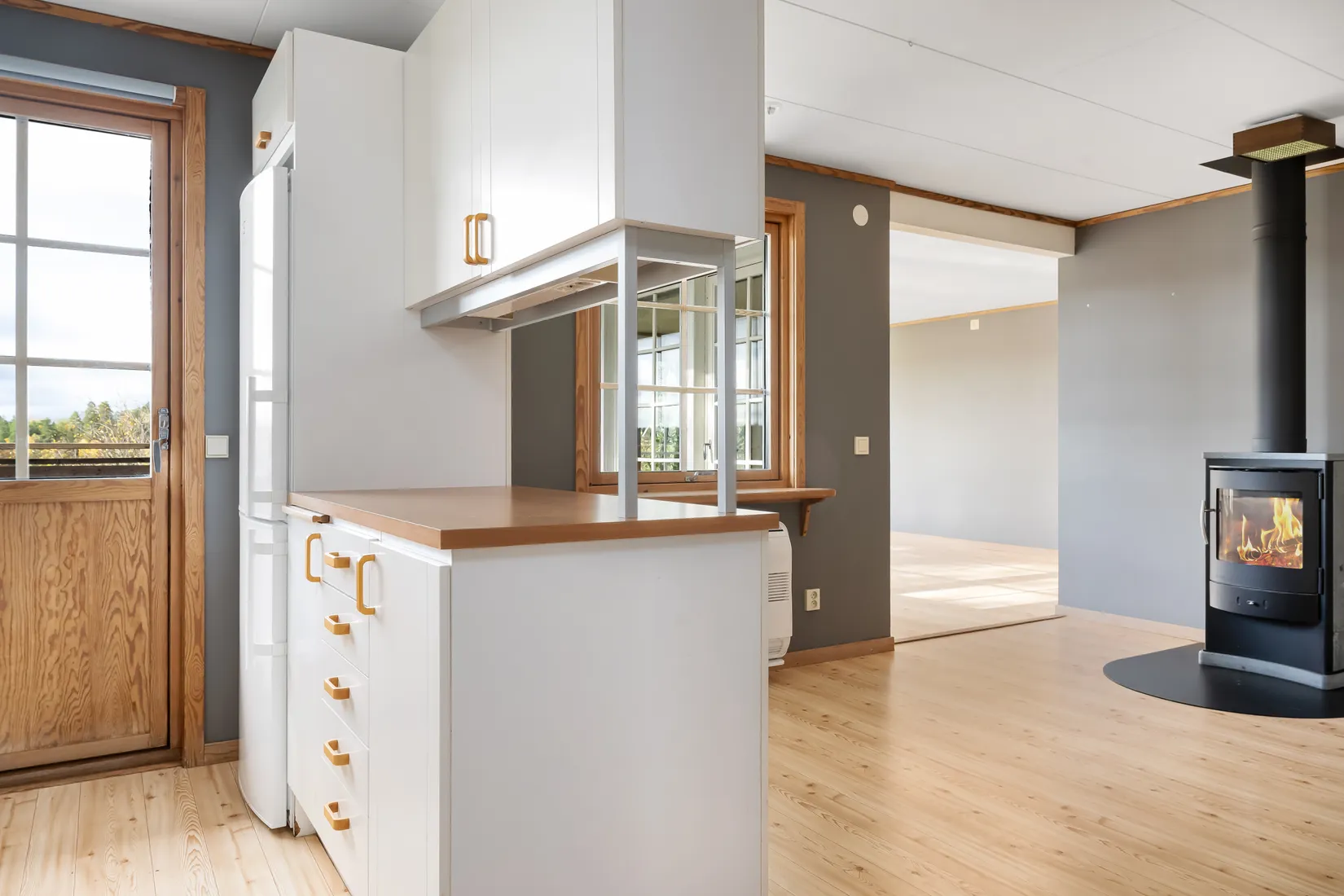 Villa, Kömneviksvägen 9, Kömnevik vid sjön Yxningen, Valdemarsvik
