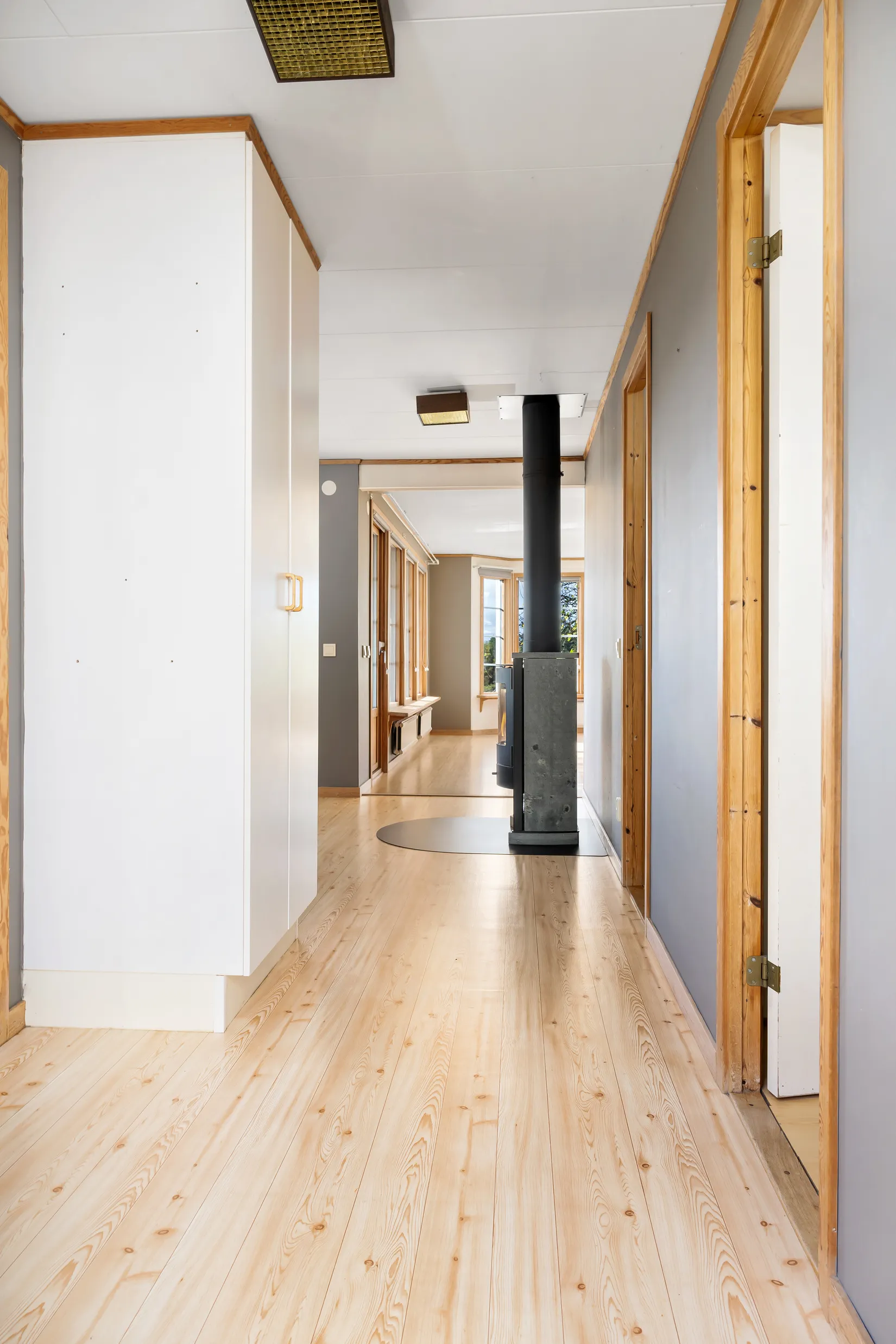 Villa, Kömneviksvägen 9, Kömnevik vid sjön Yxningen, Valdemarsvik