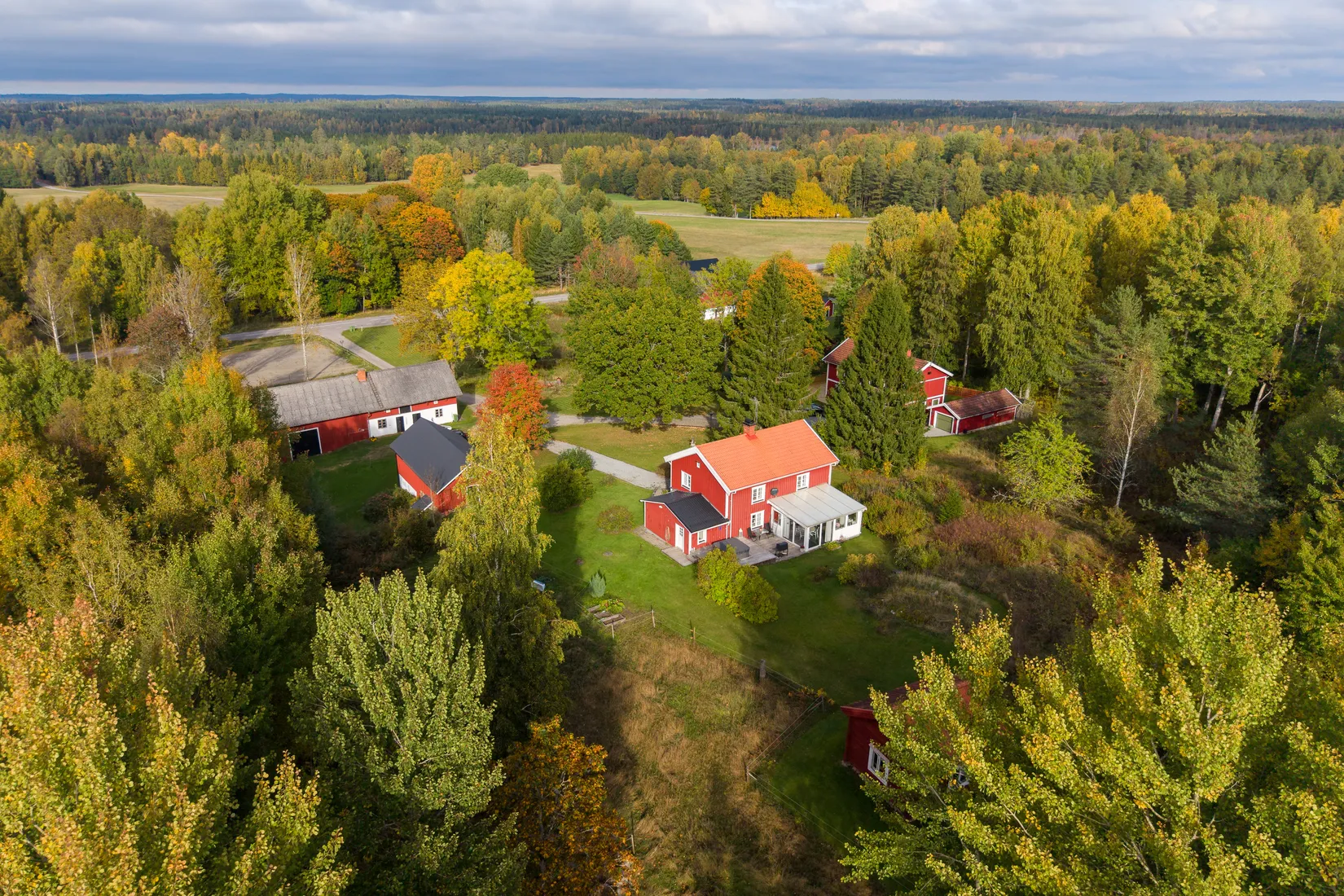 Gård/Skog, Dunsjö 240, Askersund