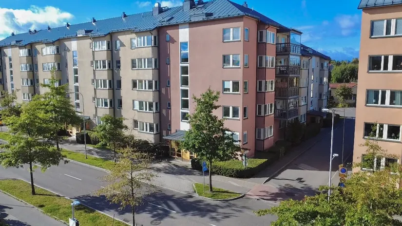 Bostadsrätt, Lännavägen 10B, Kvarnbergsplan, Huddinge