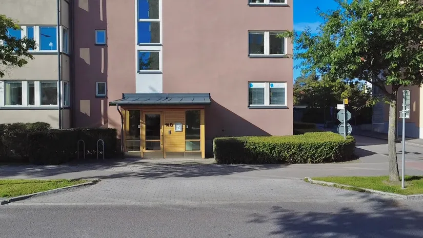 Bostadsrätt, Lännavägen 10B, Kvarnbergsplan, Huddinge