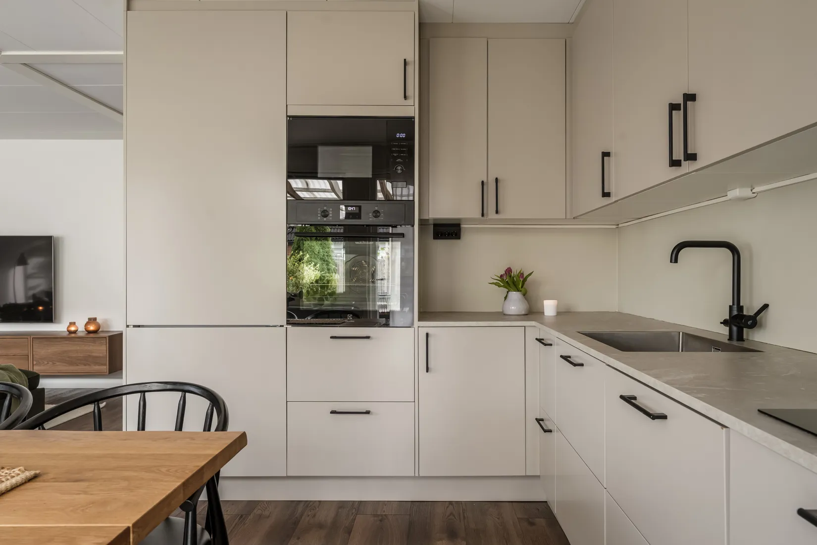 Radhus, Stinsvägen 33, Hovsta, Örebro