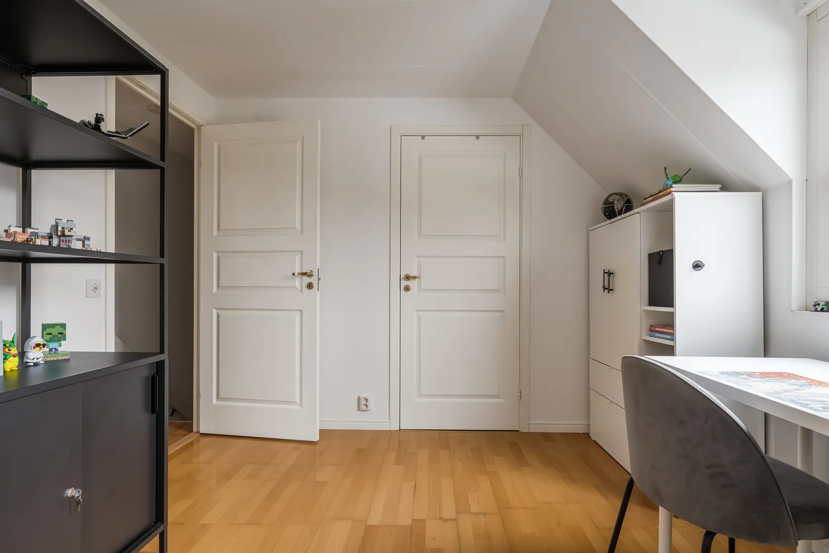 Radhus, Stinsvägen 33, Hovsta, Örebro
