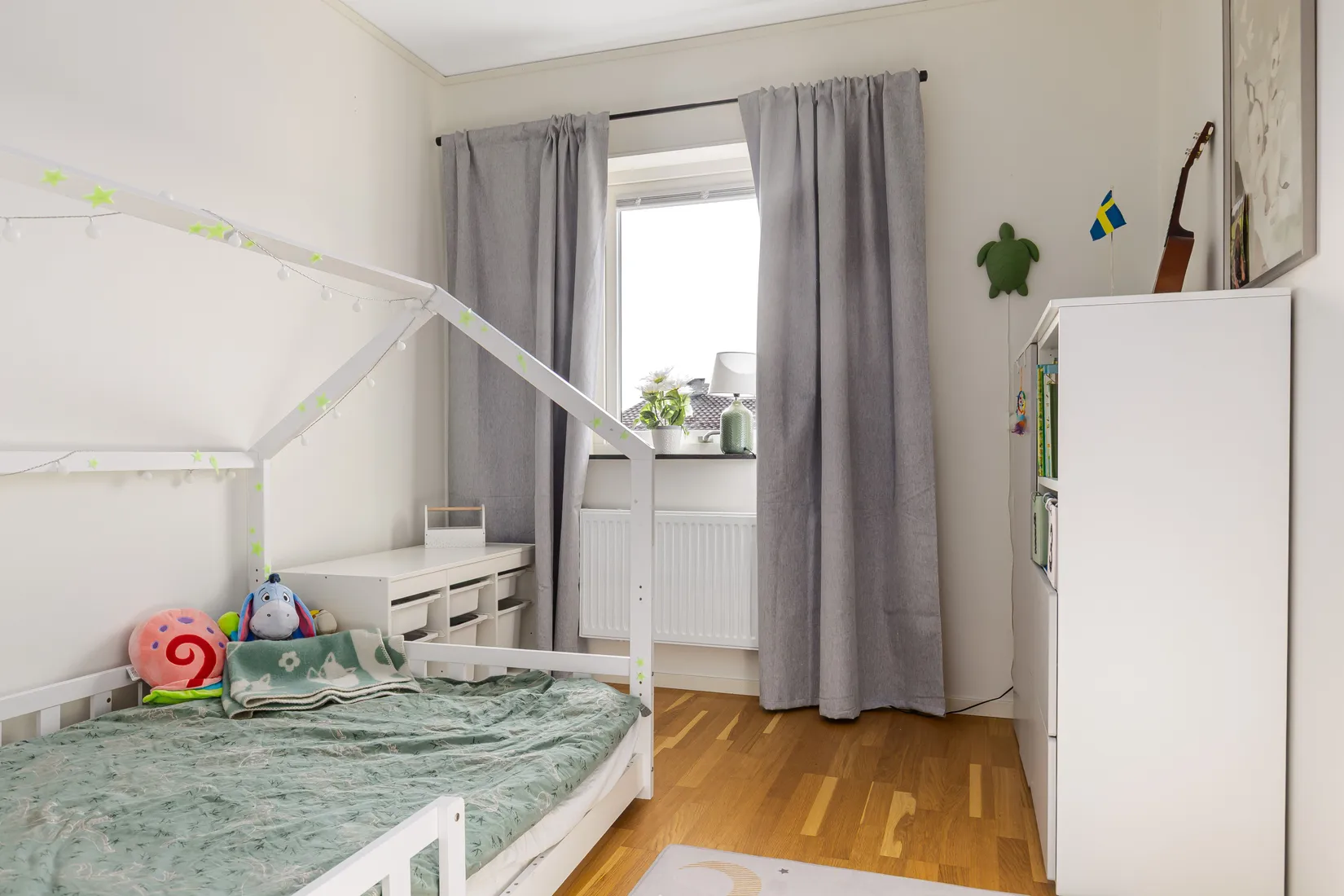 Radhus, Högsbacksgatan 3, Harvestad, Linköping