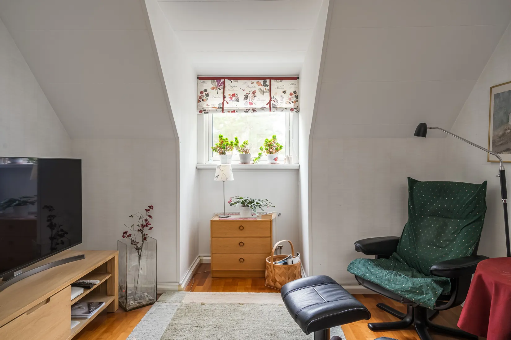 Radhus, Axel Swartlings gata 200, Klockaretorpet, Norrköping