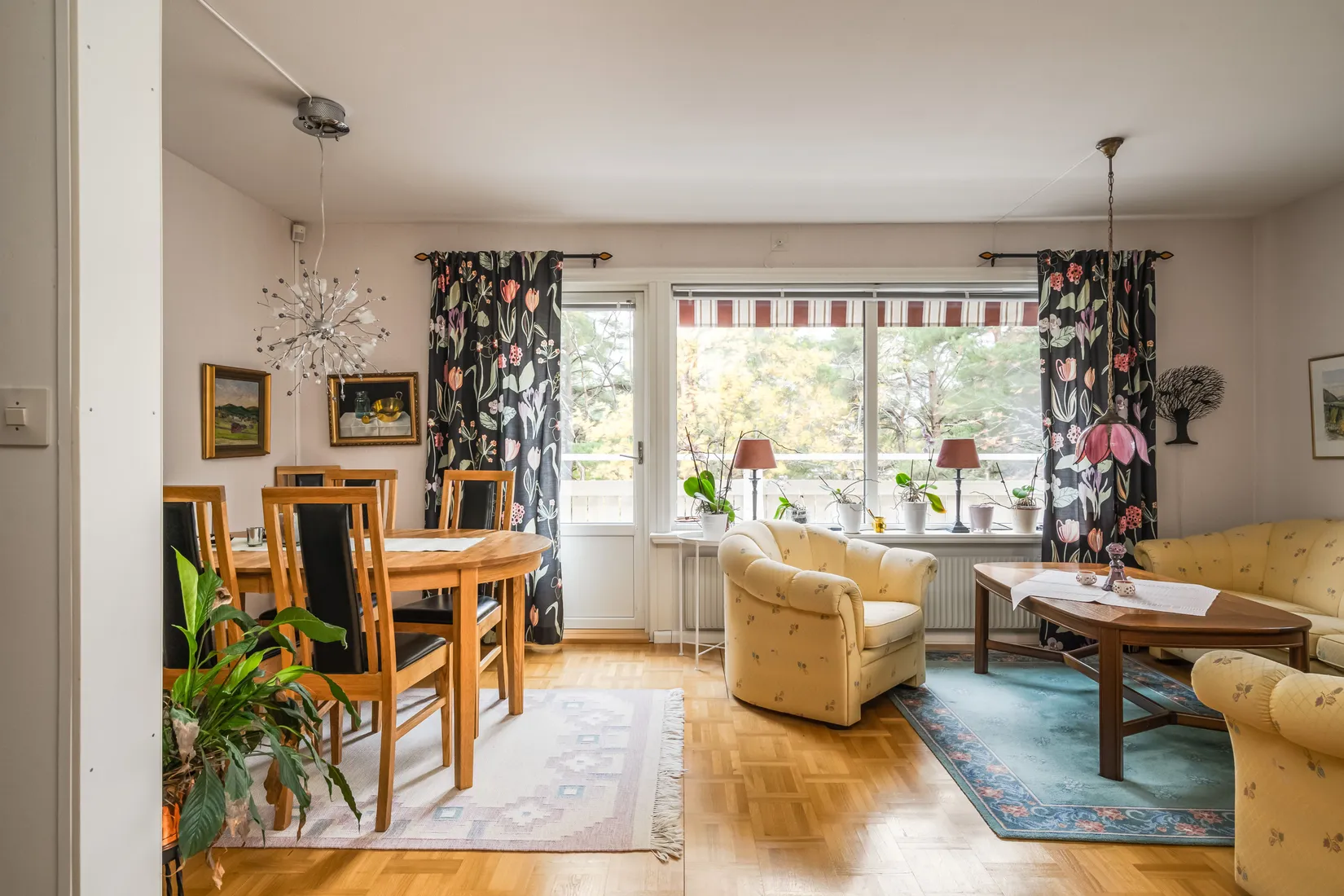 Radhus, Axel Swartlings gata 200, Klockaretorpet, Norrköping