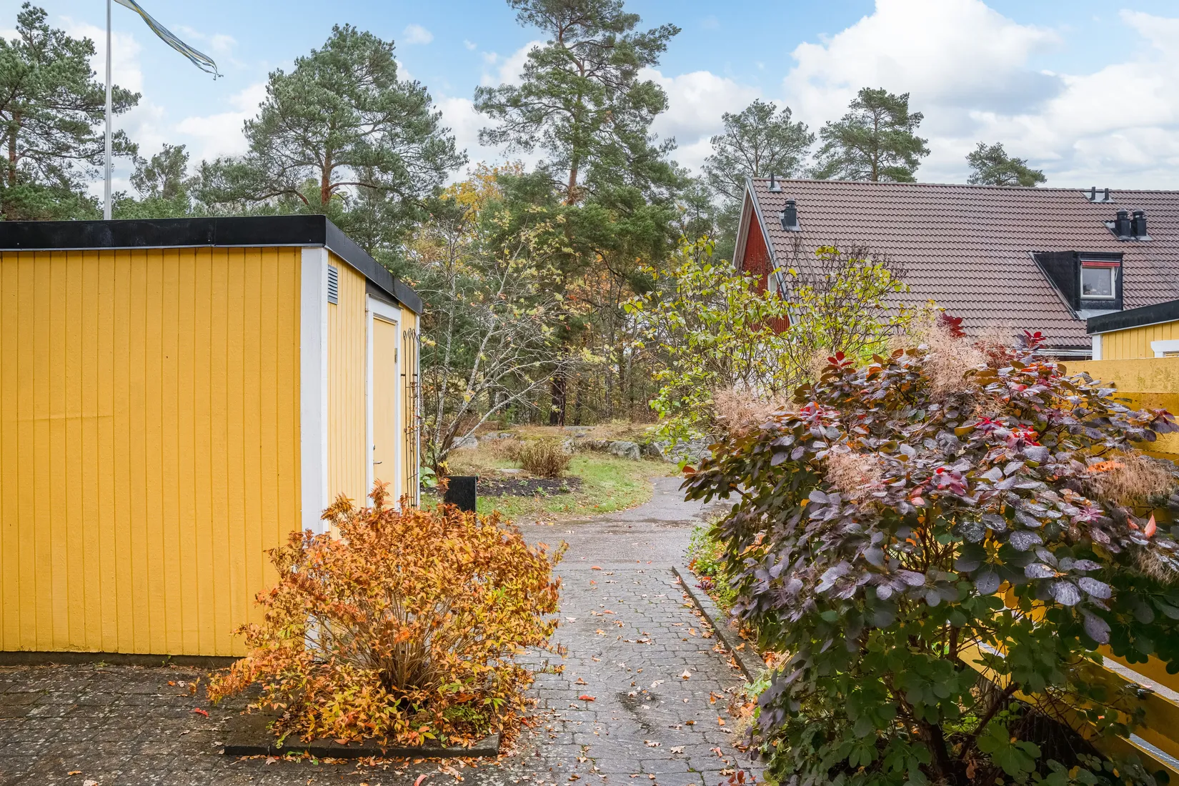 Radhus, Axel Swartlings gata 200, Klockaretorpet, Norrköping