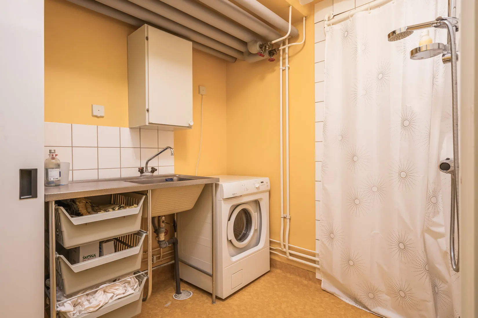 Radhus, Axel Swartlings gata 200, Klockaretorpet, Norrköping