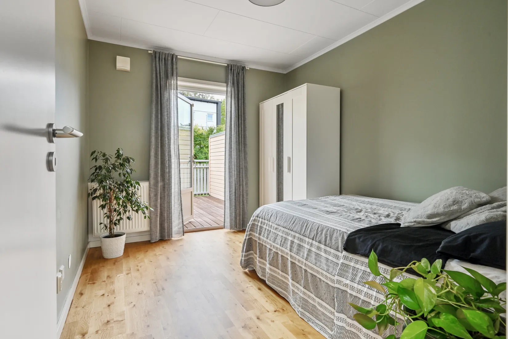 Radhus, Frisells gata 2D, Sanda Ängar, Upplands Väsby