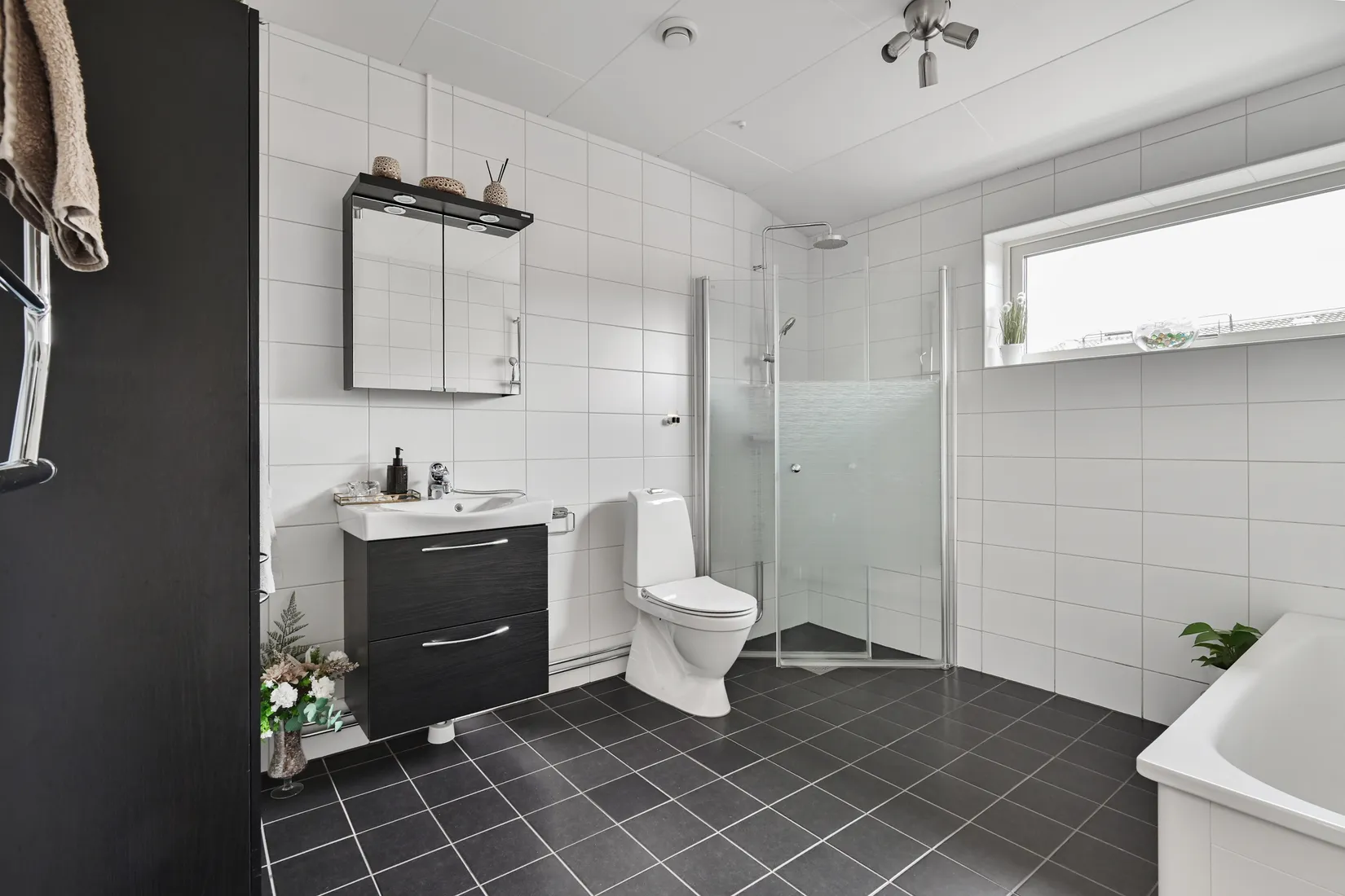 Radhus, Frisells gata 2D, Sanda Ängar, Upplands Väsby