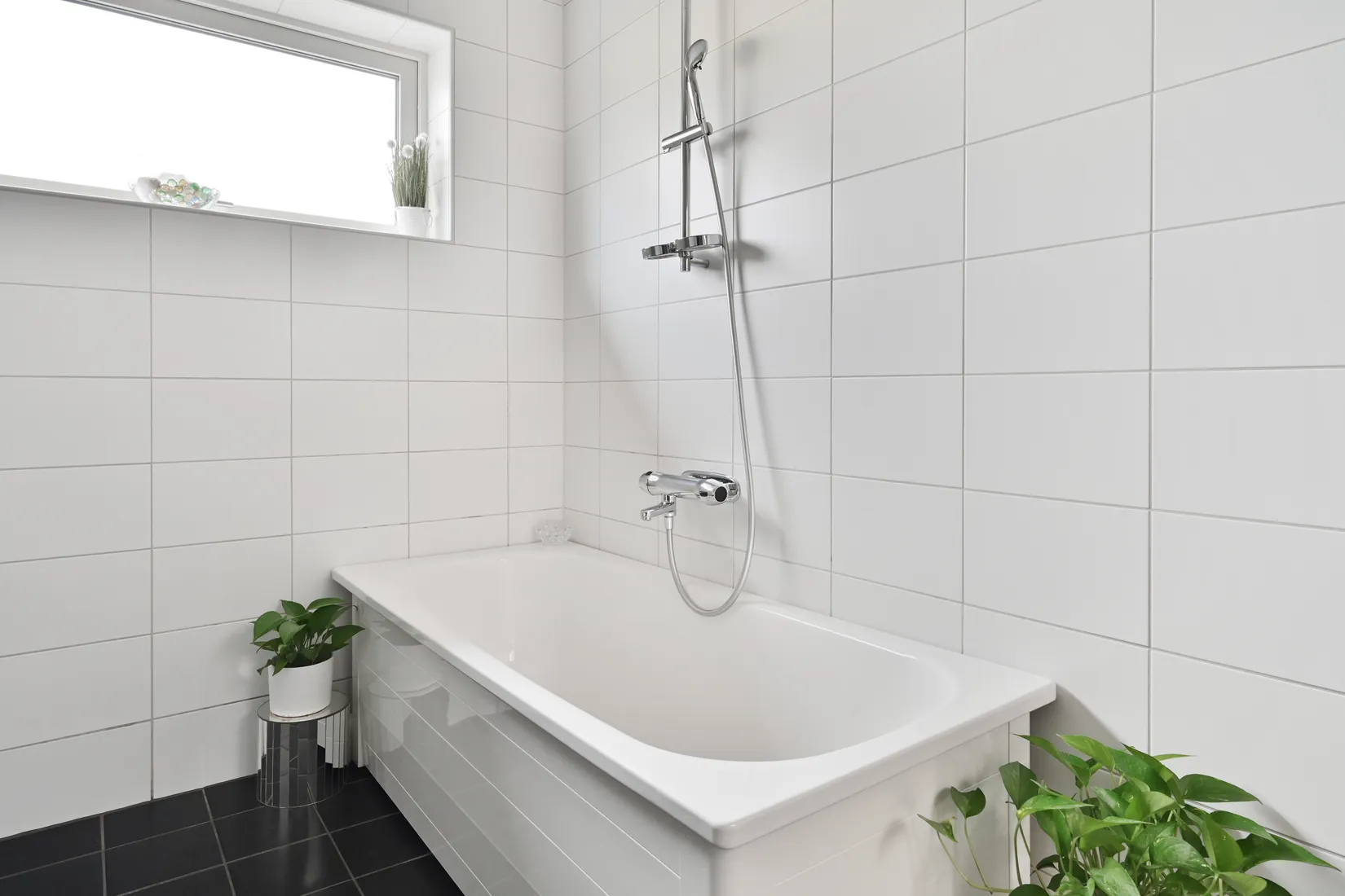 Radhus, Frisells gata 2D, Sanda Ängar, Upplands Väsby