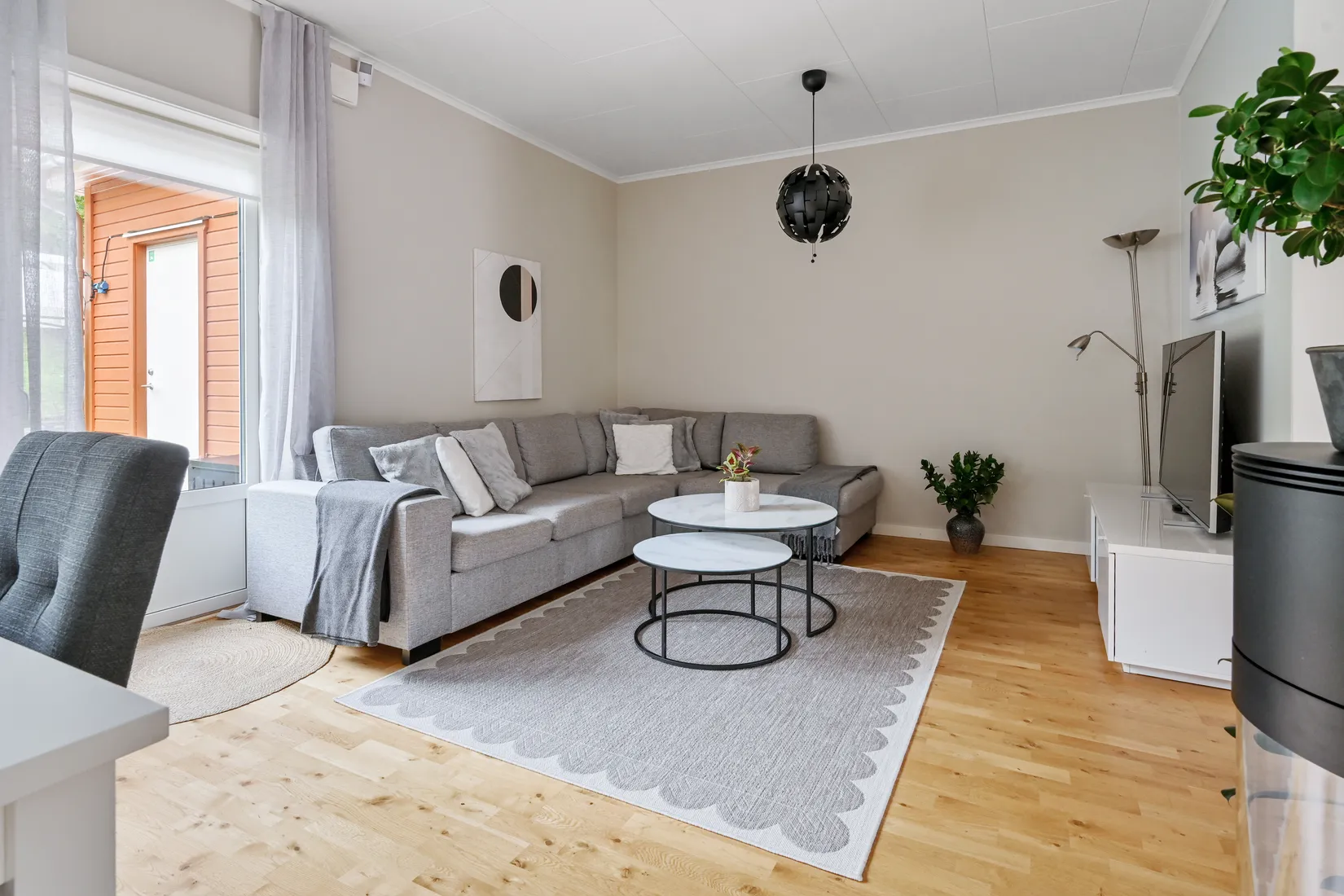 Radhus, Frisells gata 2D, Sanda Ängar, Upplands Väsby