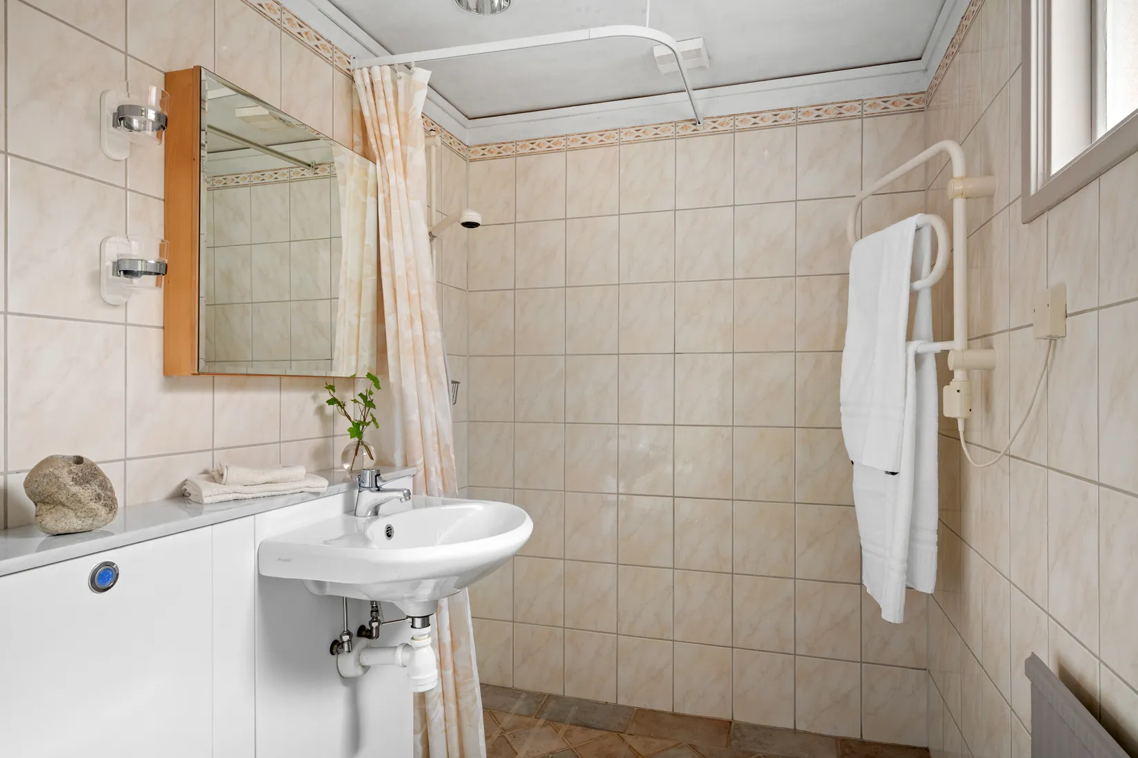 Villa, Johan Moviks väg 5, Ekerö Närlunda, Ekerö