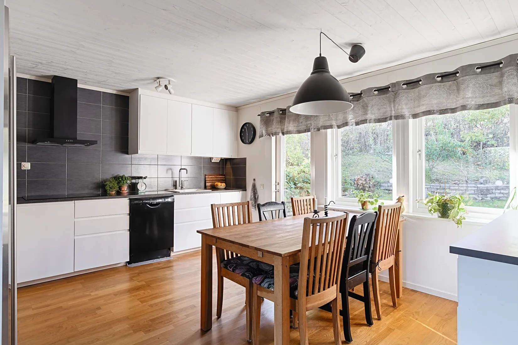 Villa, Hällbyvägen 33, Hällby, Eskilstuna