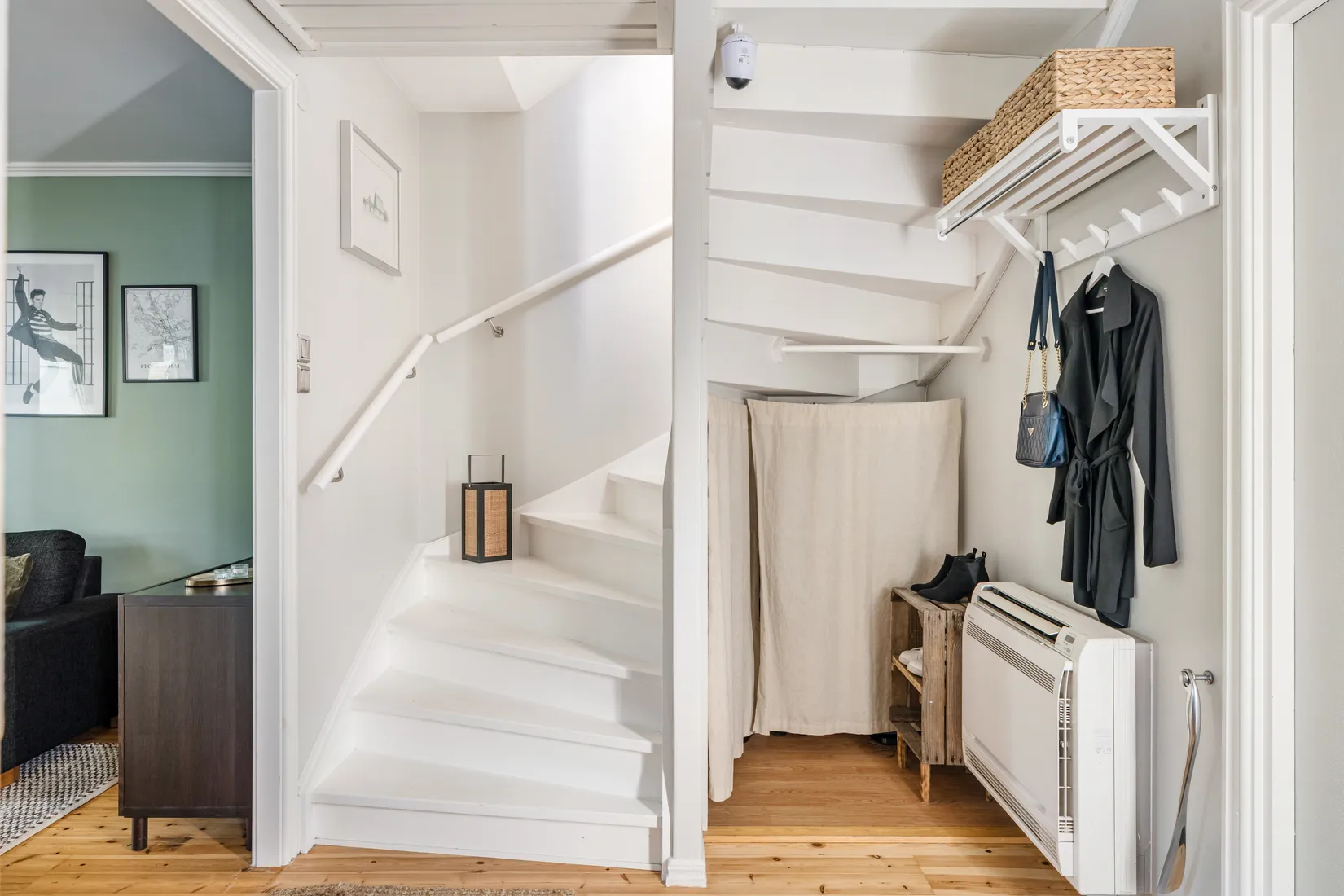 Radhus, ALBERT MÅLARES VÄG 16E, Täby kyrkby, Täby