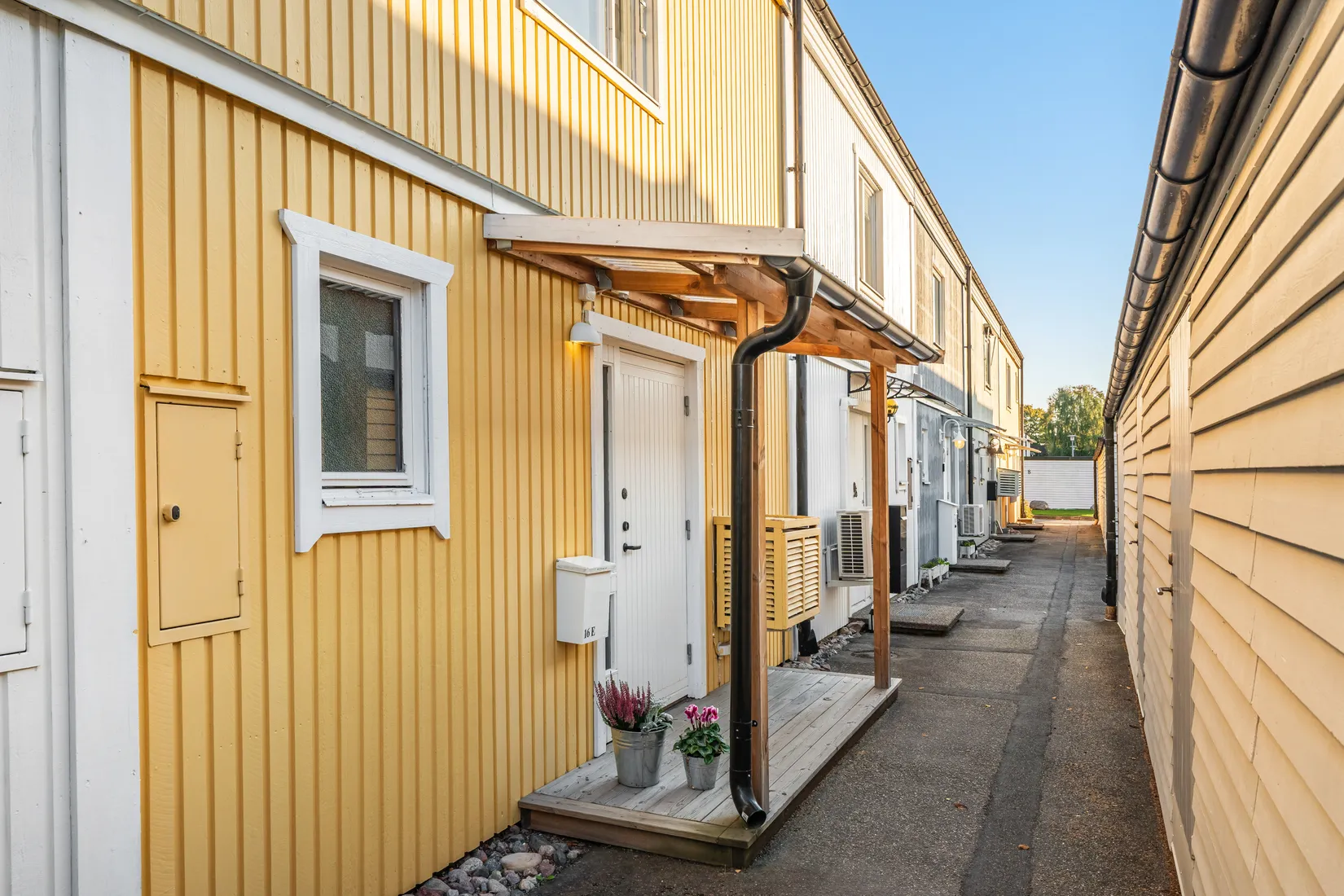 Radhus, ALBERT MÅLARES VÄG 16E, Täby kyrkby, Täby
