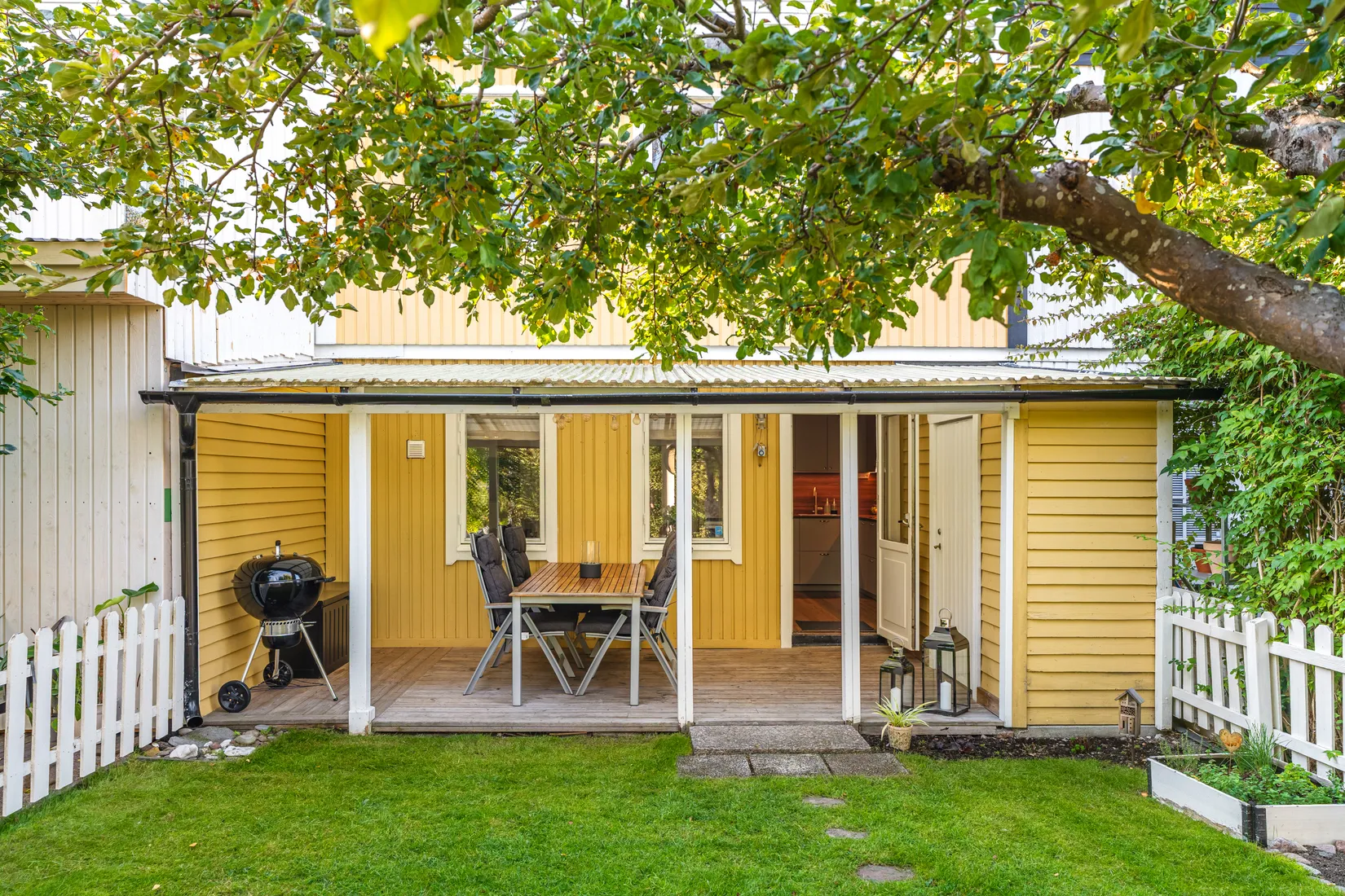 Radhus, ALBERT MÅLARES VÄG 16E, Täby kyrkby, Täby