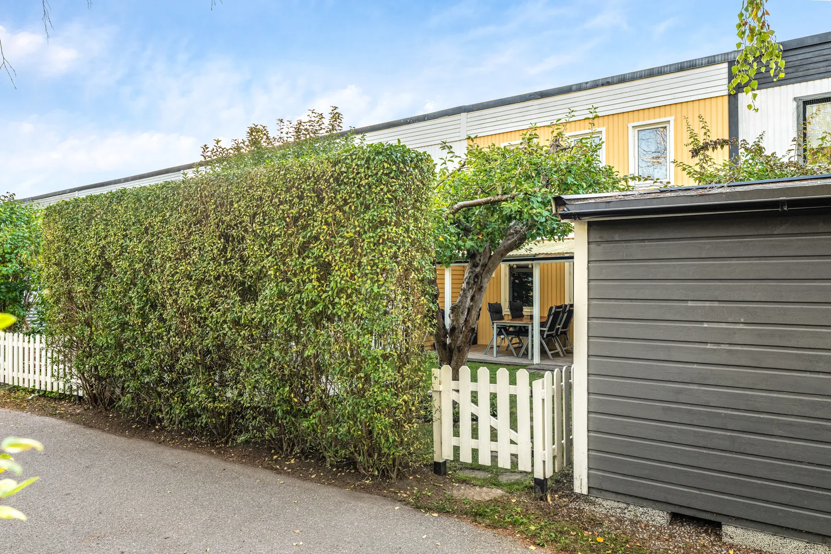 Radhus, ALBERT MÅLARES VÄG 16E, Täby kyrkby, Täby