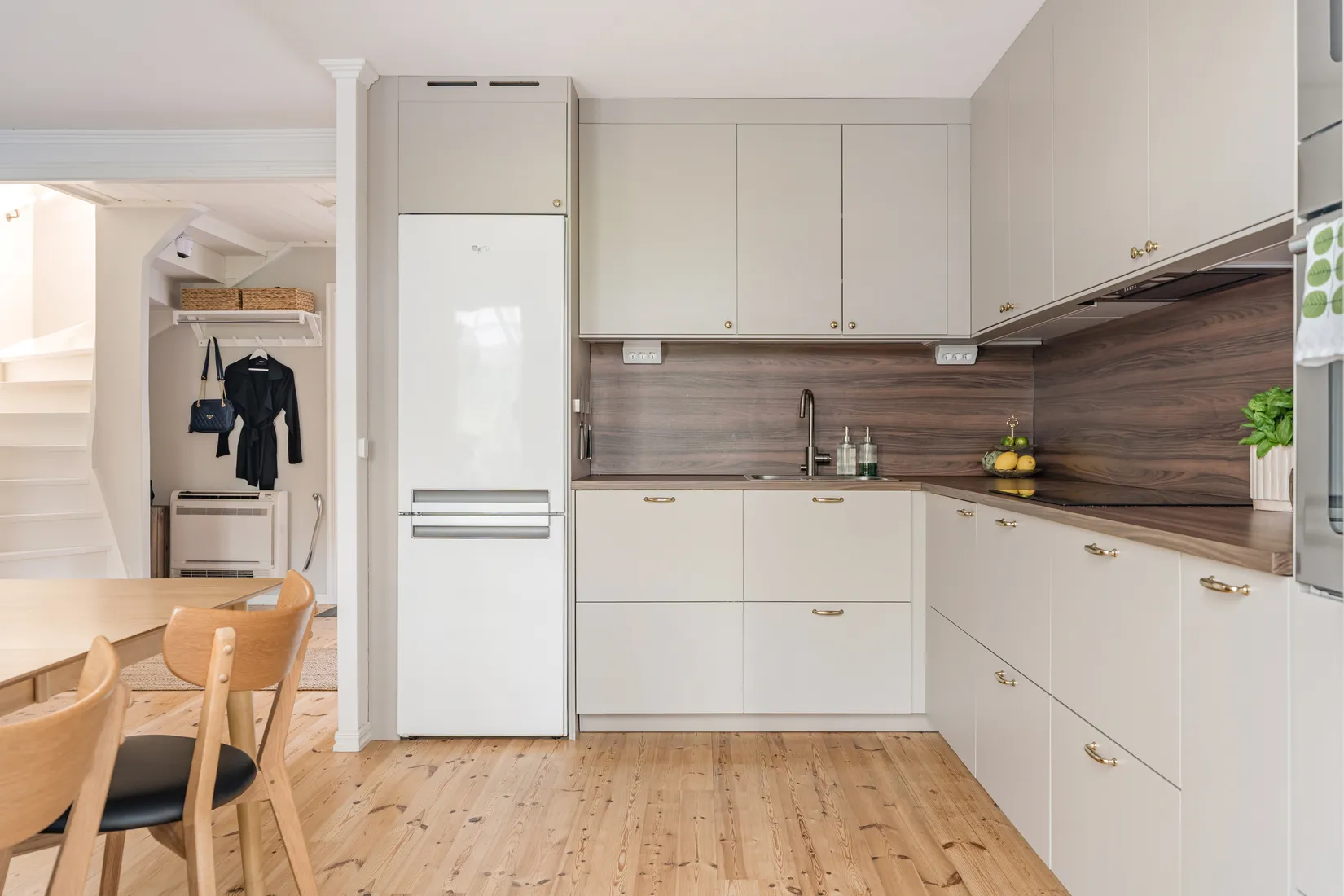 Radhus, ALBERT MÅLARES VÄG 16E, Täby kyrkby, Täby