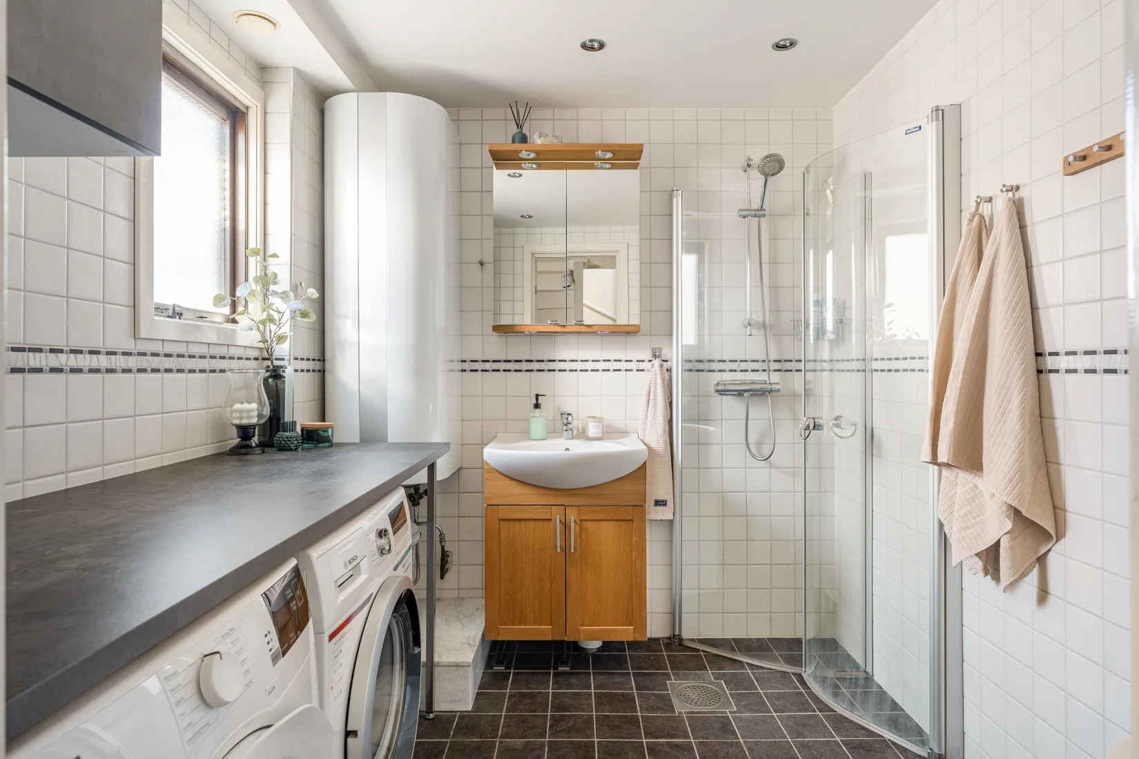Radhus, ALBERT MÅLARES VÄG 16E, Täby kyrkby, Täby