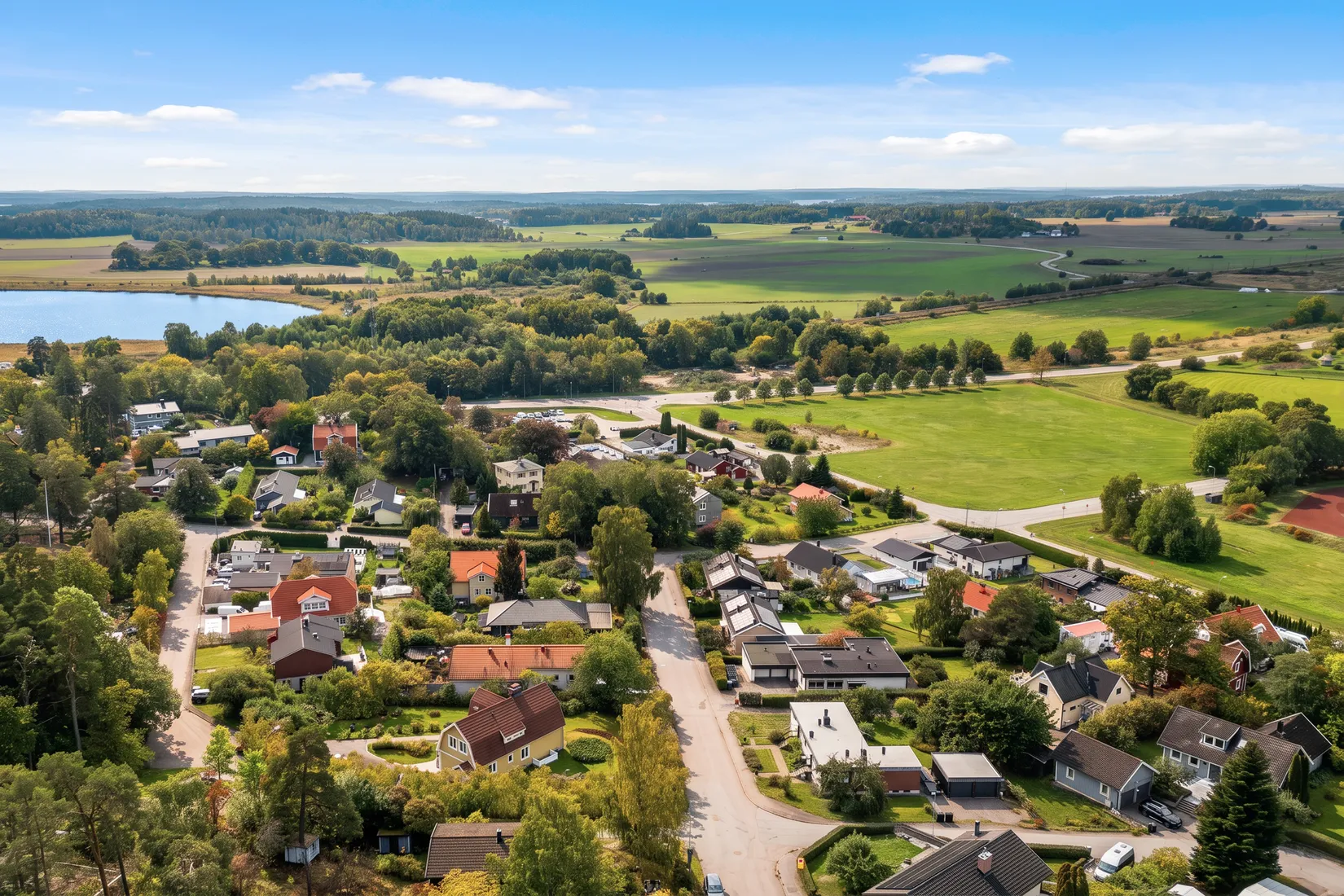 Villa, Korsängsvägen 5, Kungsängen/Centrum, Upplands-Bro
