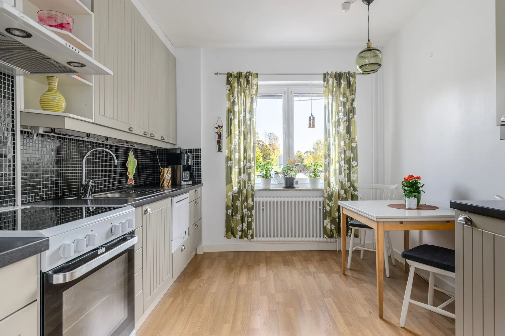 Bostadsrätt, Hovsgatan 15B, Hovsjorden, Härnösand