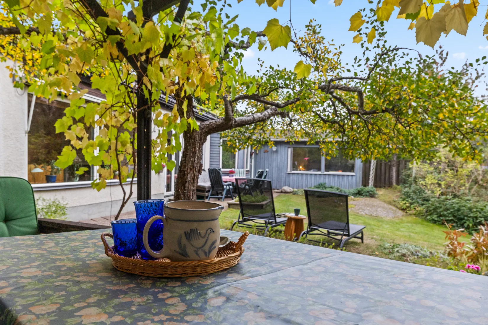 Villa, Körsbärsvägen 19, Centrum/Fårdala, Tyresö
