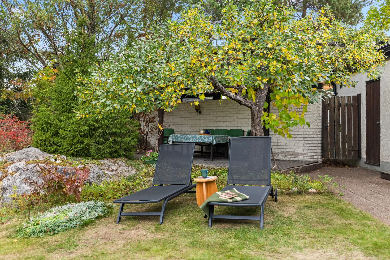 Villa, Körsbärsvägen 19, Centrum/Fårdala, Tyresö